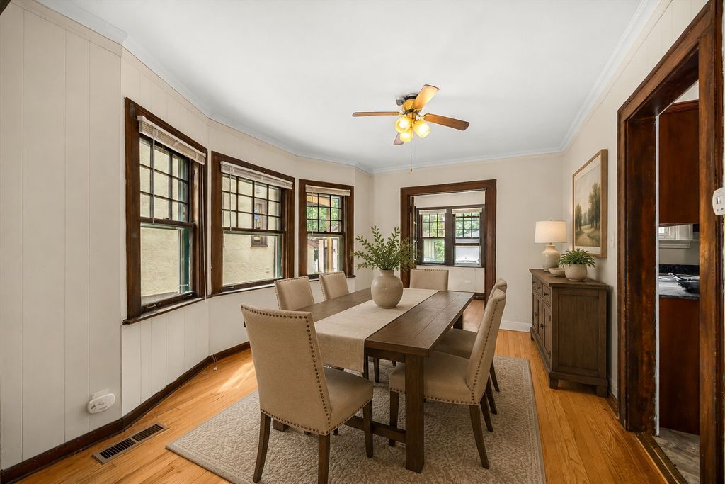 44 N Spring Avenue, La Grange, IL 60525 — photo 4