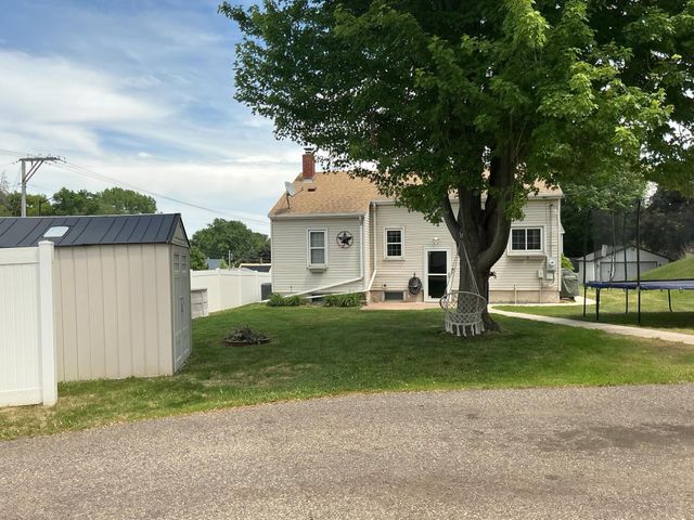 202 19th Avenue S, South Saint Paul, MN 55075