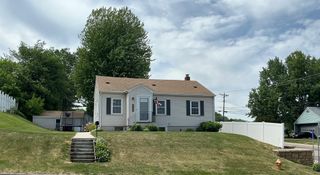 202 19th Avenue S, South Saint Paul, MN 55075