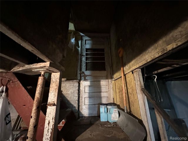 5042 Pennsylvania Street, Detroit, MI 48213
