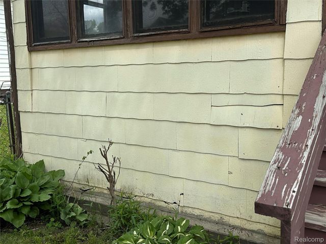 5042 Pennsylvania Street, Detroit, MI 48213