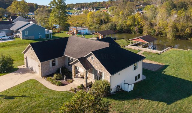 2863 Apple Valley Drive, Howard, OH 43028