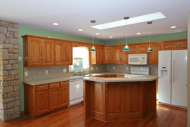 2863 Apple Valley Drive, Howard, OH 43028