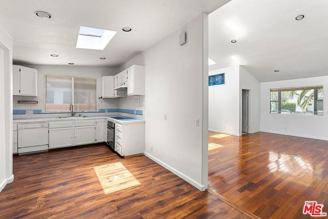 3556 Helms Avenue, Culver City, CA 90232