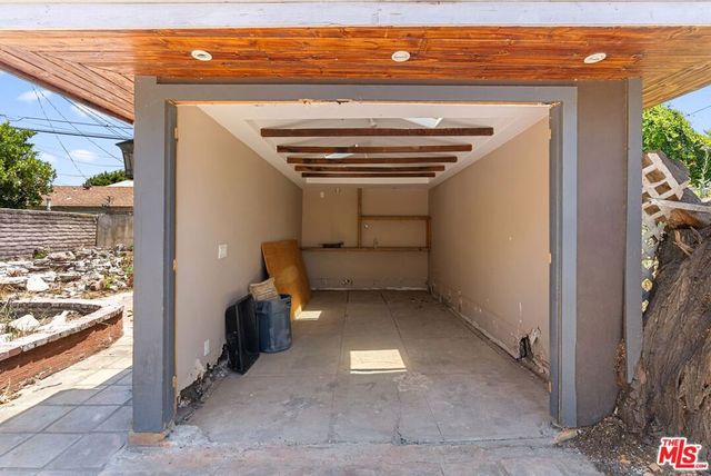 3556 Helms Avenue, Culver City, CA 90232