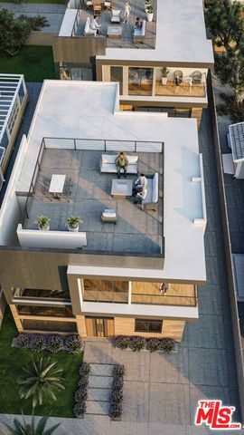 3556 Helms Avenue, Culver City, CA 90232
