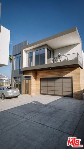 3556 Helms Avenue, Culver City, CA 90232