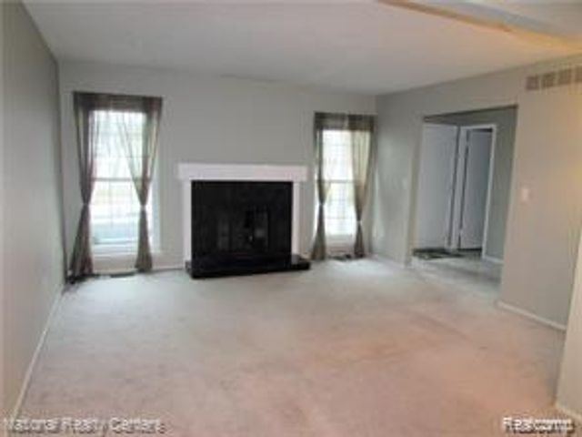 42106 Gladwin Street, Novi, MI 48167