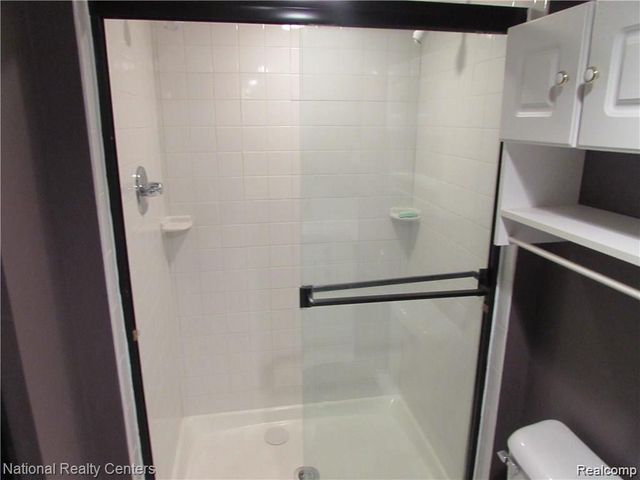 42106 Gladwin Street, Novi, MI 48167