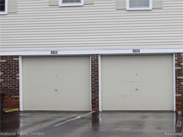 42106 Gladwin Street, Novi, MI 48167