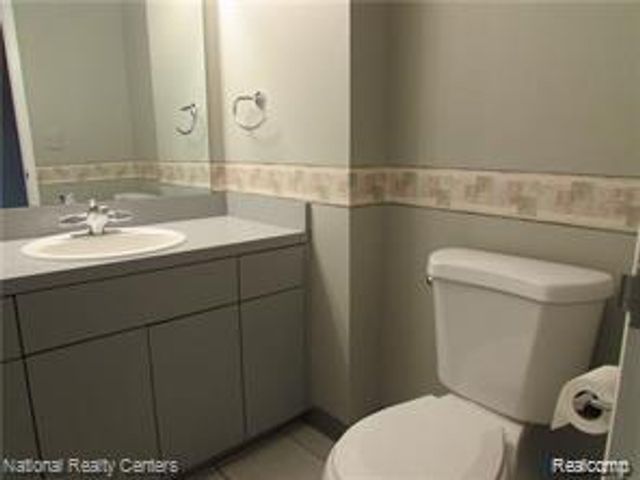 42106 Gladwin Street, Novi, MI 48167