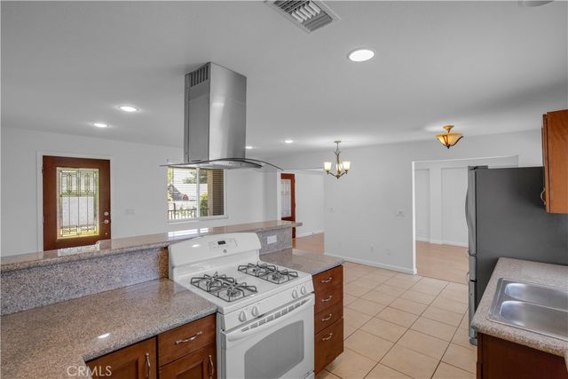 31609 Hunter Lane, Castaic, CA 91384