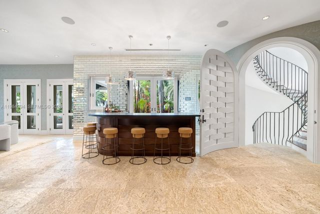 16 Palm Ave, Miami Beach, FL 33139