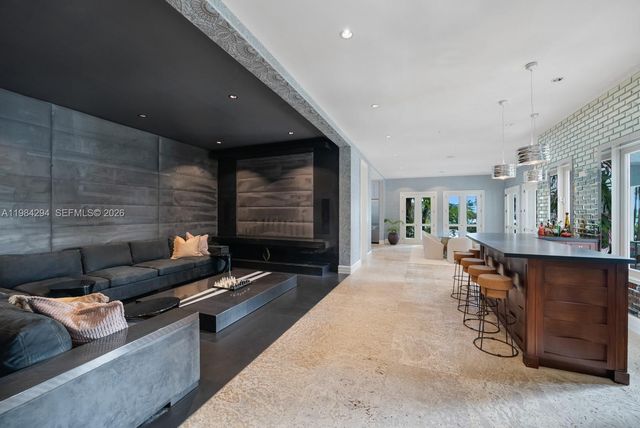 16 Palm Ave, Miami Beach, FL 33139