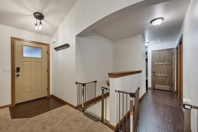 623 SWEET MEADOW LANE, Kaukauna, WI 54301