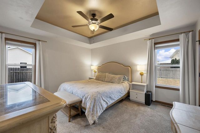 623 SWEET MEADOW LANE, Kaukauna, WI 54301