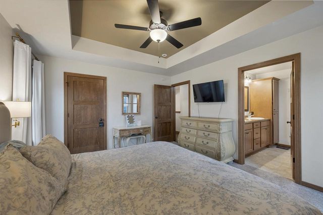 623 SWEET MEADOW LANE, Kaukauna, WI 54301