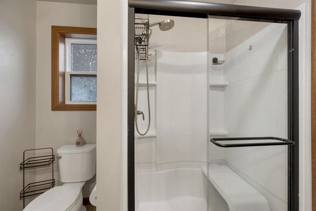 623 SWEET MEADOW LANE, Kaukauna, WI 54301