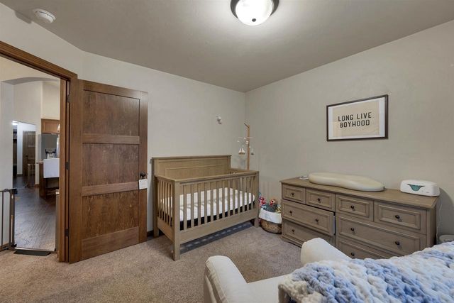 623 SWEET MEADOW LANE, Kaukauna, WI 54301