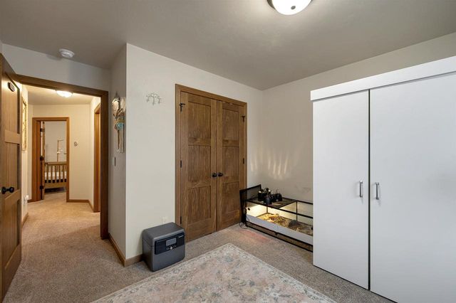 623 SWEET MEADOW LANE, Kaukauna, WI 54301