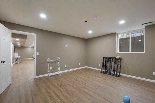 623 SWEET MEADOW LANE, Kaukauna, WI 54301