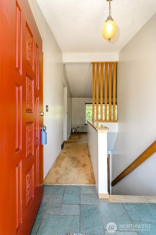 105 156th Avenue NE, Bellevue, WA 98007