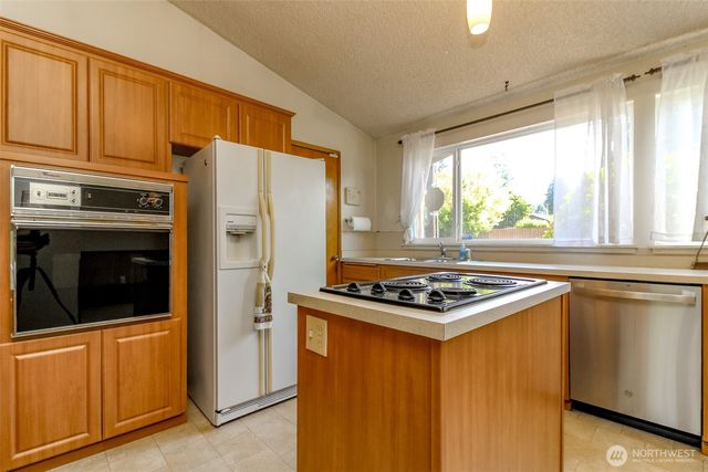 105 156th Avenue NE, Bellevue, WA 98007