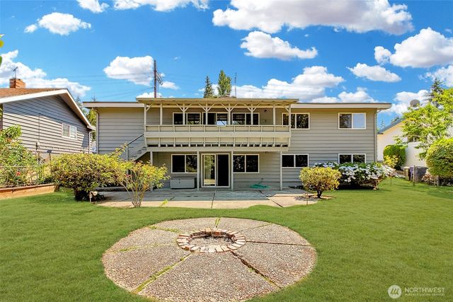 105 156th Avenue NE, Bellevue, WA 98007