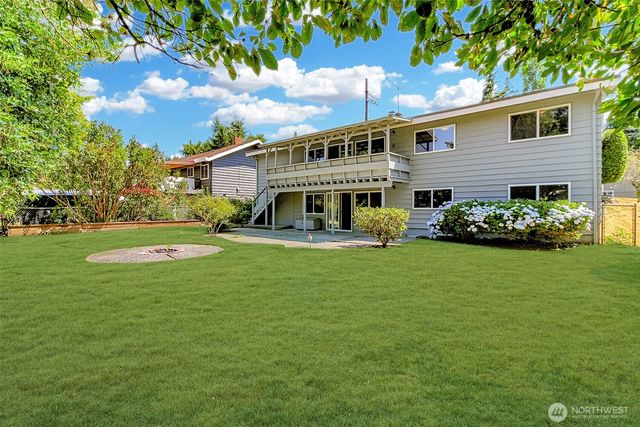 105 156th Avenue NE, Bellevue, WA 98007
