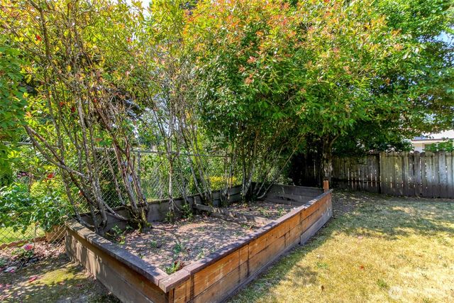 105 156th Avenue NE, Bellevue, WA 98007