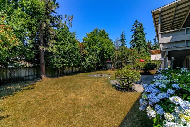 105 156th Avenue NE, Bellevue, WA 98007