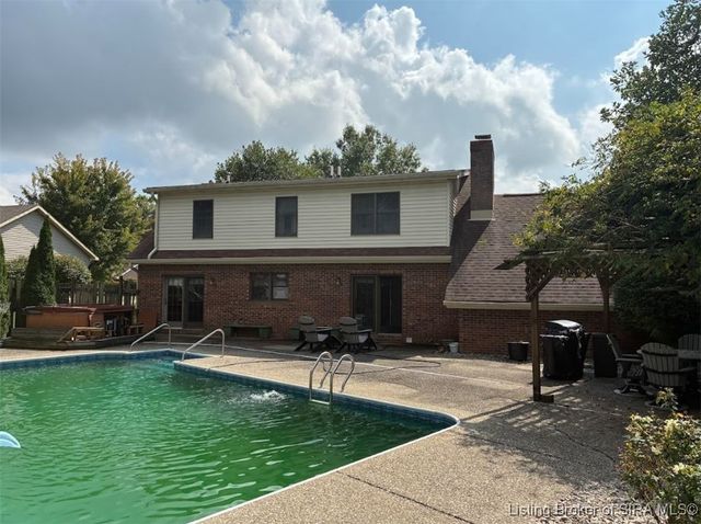 124 Cherry Trace, Madison, IN 47250