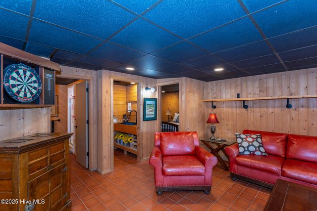 105 Tucker Court, West End, NC 27376