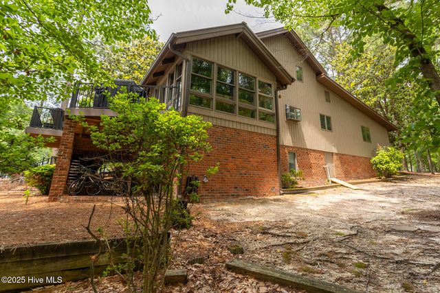 105 Tucker Court, West End, NC 27376