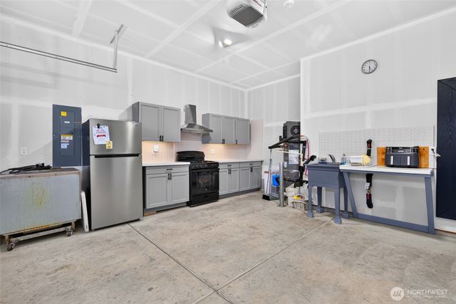 19757 119TH Street E, Bonney Lake, WA 98391
