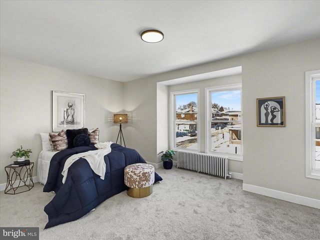 292 W COTTAGE PL, York, PA 17401