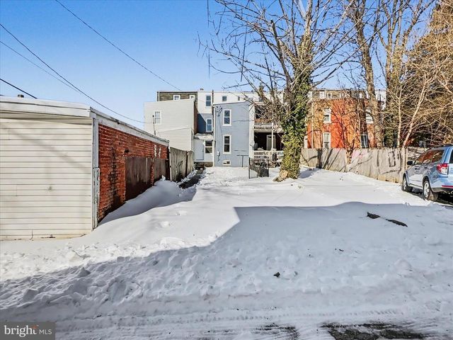 292 W COTTAGE PL, York, PA 17401