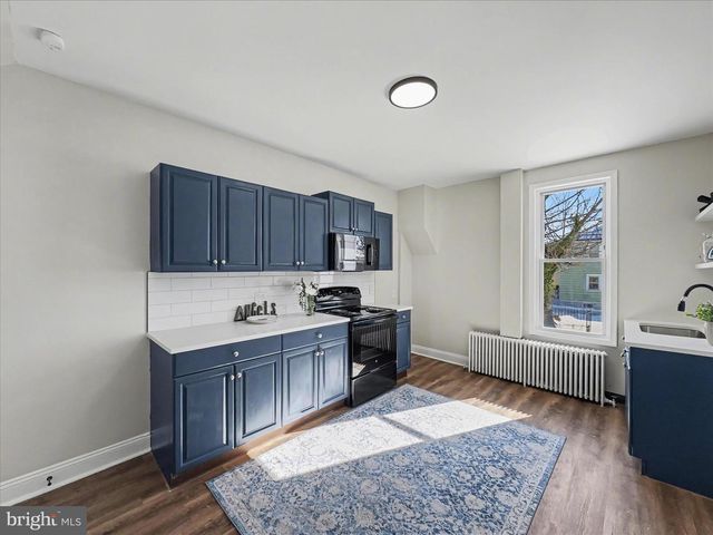 292 W COTTAGE PL, York, PA 17401