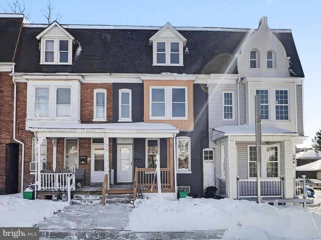 292 W COTTAGE PL, York, PA 17401