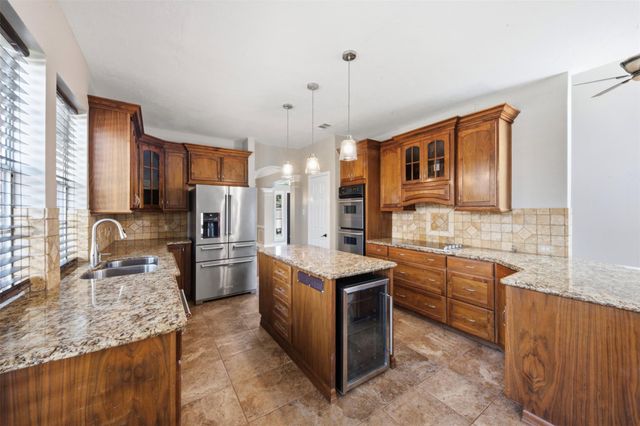 1305 Wilderness Pines Drive, Friendswood, TX 77546