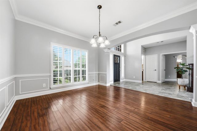 1305 Wilderness Pines Drive, Friendswood, TX 77546