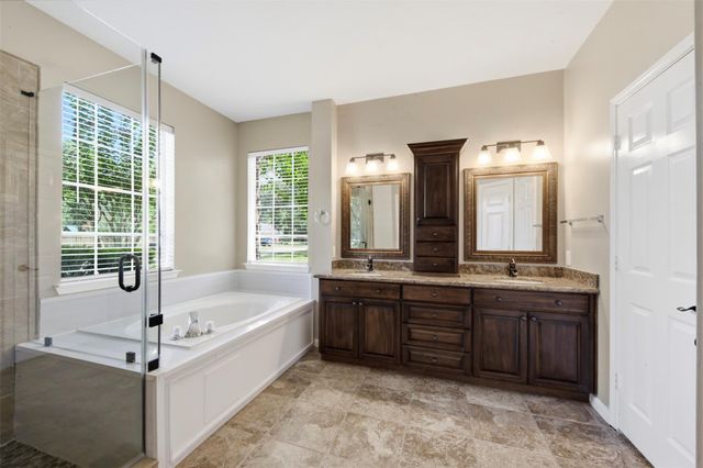 1305 Wilderness Pines Drive, Friendswood, TX 77546