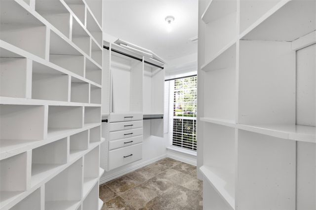 1305 Wilderness Pines Drive, Friendswood, TX 77546