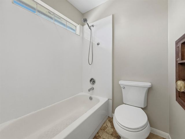 1305 Wilderness Pines Drive, Friendswood, TX 77546