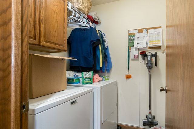 720 Hillview Drive, Fairfax, IA 52228