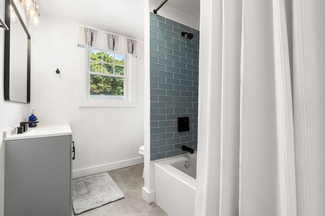 75 Sea Street, Weymouth, MA 02191