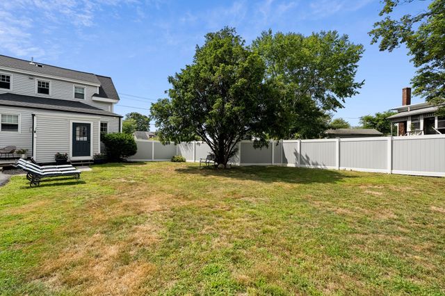 75 Sea Street, Weymouth, MA 02191