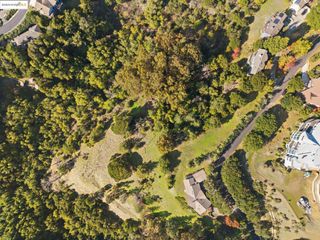 11330 Lochard St, Oakland, CA 94605