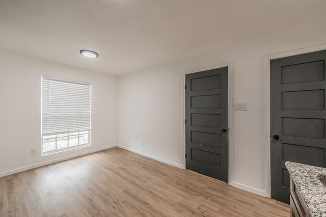 5612 Macgregor Drive, Haltom City, TX 76148