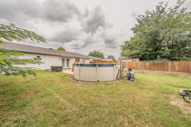 5612 Macgregor Drive, Haltom City, TX 76148